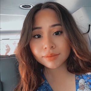 Meet your Posher, Roxanna